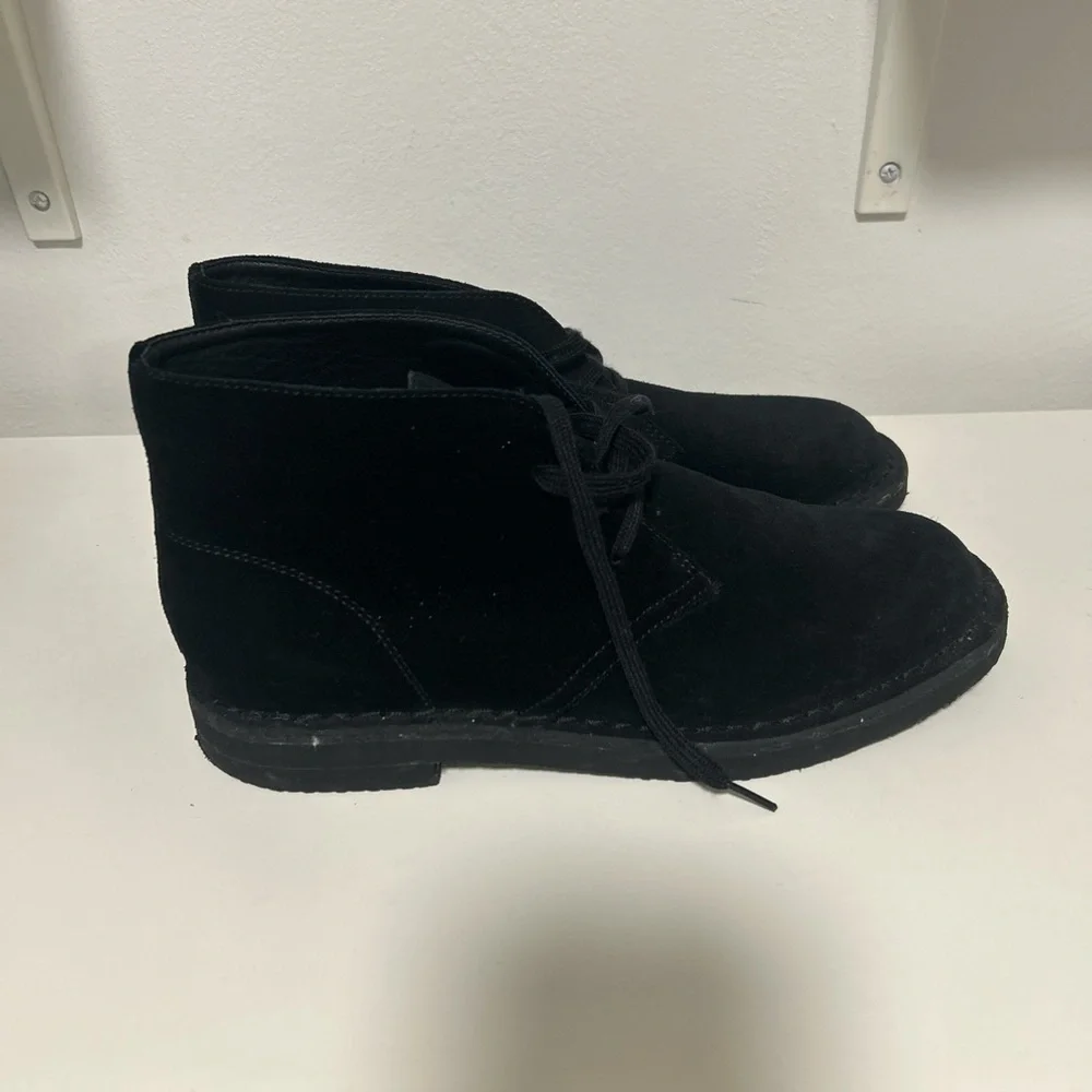 Uniqlo Black Chukka Boots for Men